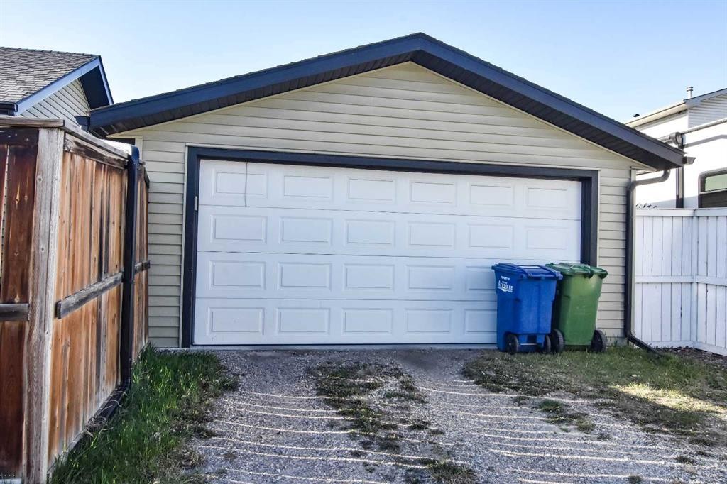106 Eldorado Road Se, Airdrie, AB - Outdoor