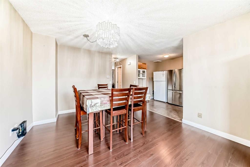 148 Pinemill Mews Ne, Calgary, AB - Indoor Photo Showing Dining Room