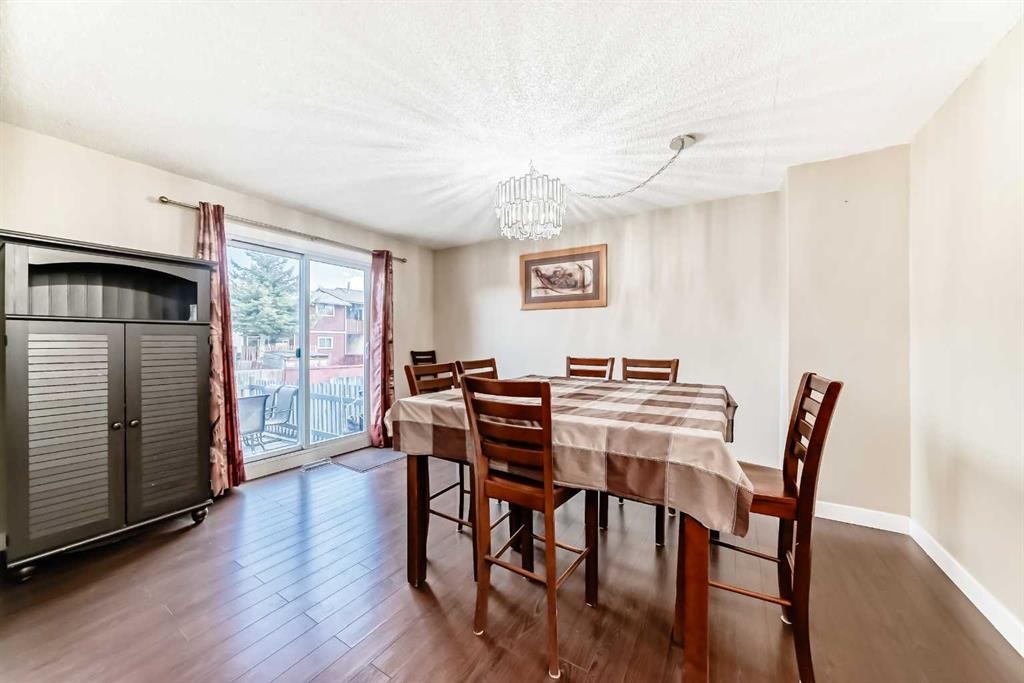148 Pinemill Mews Ne, Calgary, AB - Indoor Photo Showing Dining Room