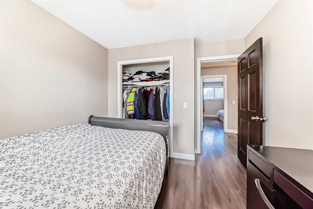 148 Pinemill Mews Ne, Calgary, AB - Indoor Photo Showing Bedroom