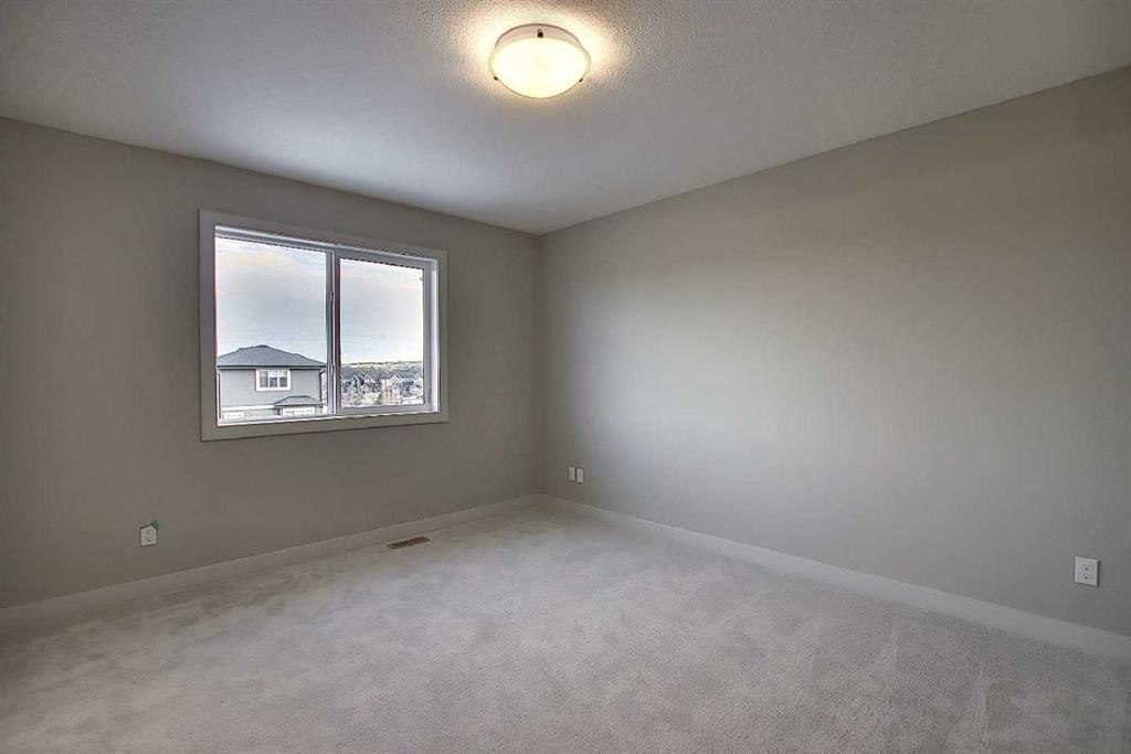 434 River Avenue, Cochrane, AB - Indoor Photo Showing Other Room