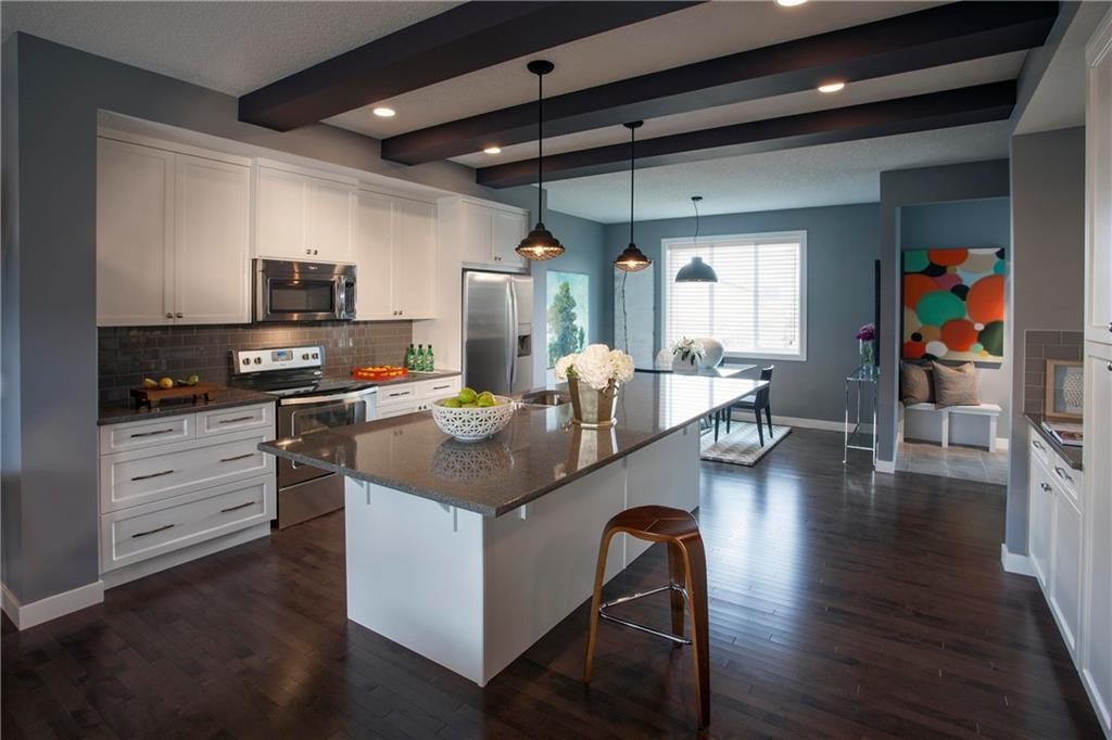 434 River Avenue, Cochrane, AB - Indoor Photo Showing Kitchen With Stainless Steel Kitchen With Upgraded Kitchen