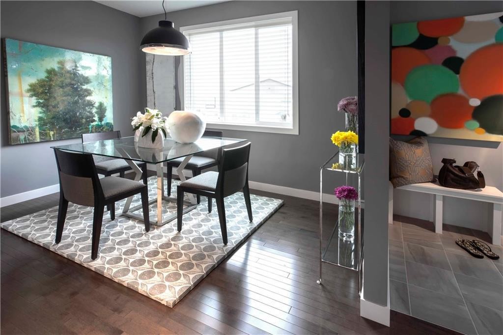 434 River Avenue, Cochrane, AB - Indoor Photo Showing Dining Room