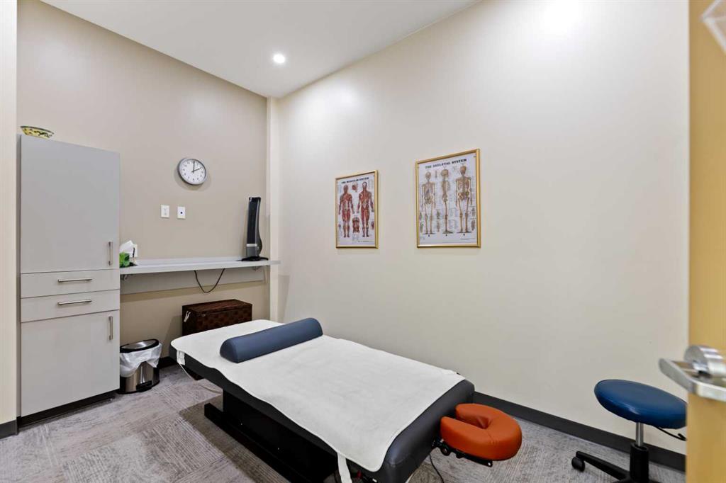 4620-4624 16 Avenue Nw, Calgary, AB