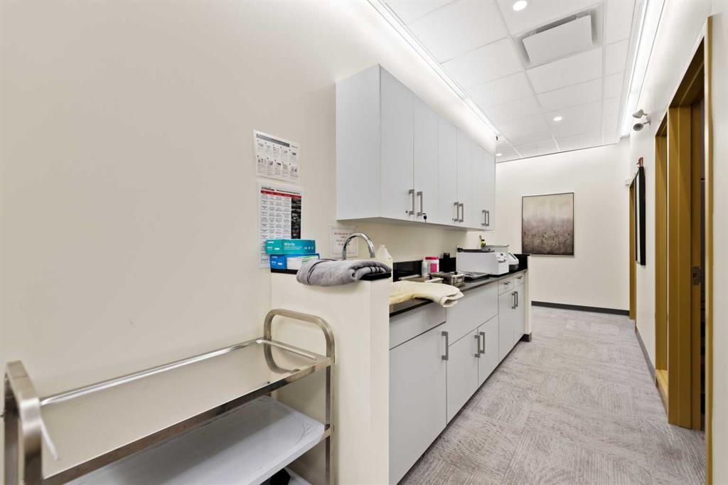 4620-4624 16 Avenue Nw, Calgary, AB