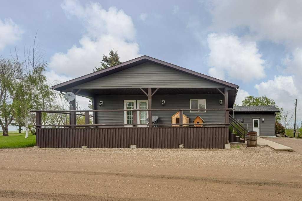 331039-Rge. Rd.242, Rural Kneehill County, AB - Outdoor With Deck Patio Veranda