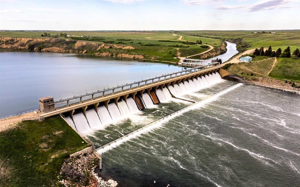 317 9 Avenue, Bassano, AB