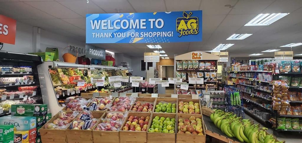 102 Central Avenue East, Linden, AB