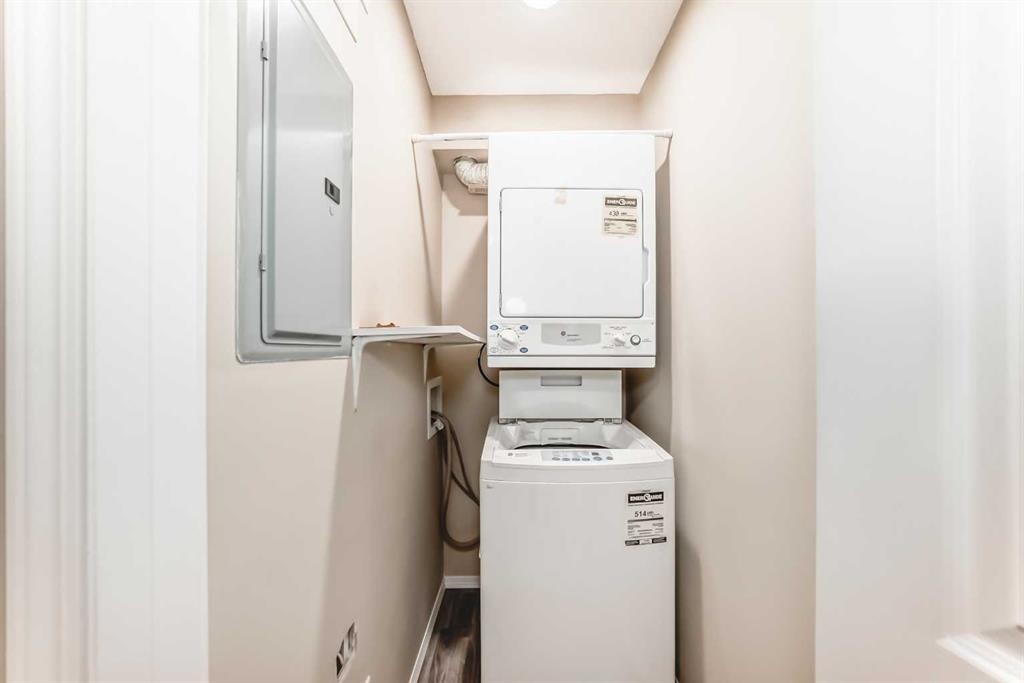 1204-2395 Eversyde Avenue Sw, Calgary, AB - Indoor Photo Showing Laundry Room