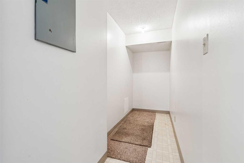 1609-924 14 Avenue Sw, Calgary, AB - Indoor