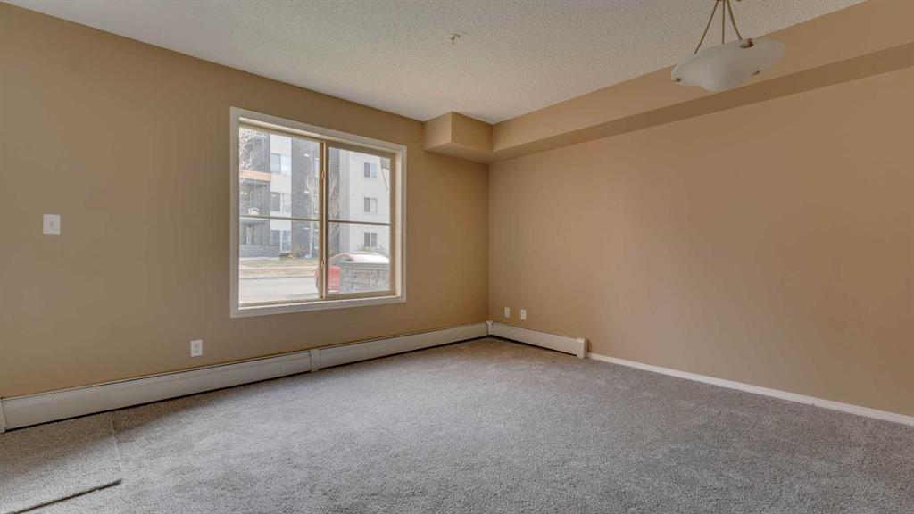 105-2715 12 Avenue Se, Calgary, AB - Indoor Photo Showing Other Room