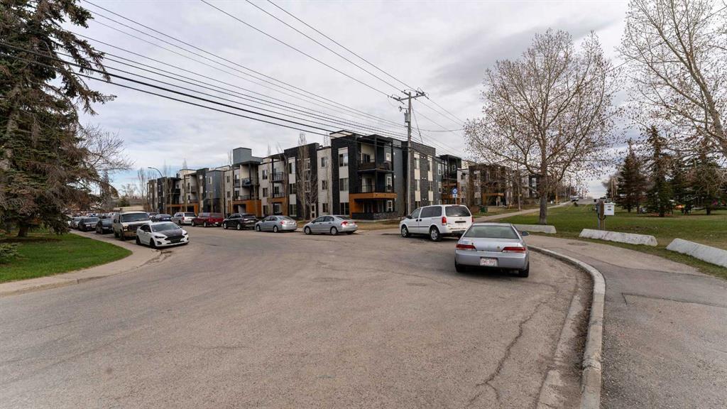 105-2715 12 Avenue Se, Calgary, AB - Outdoor