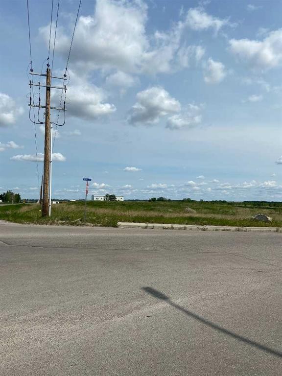 100 Shantz Drive, Didsbury, AB