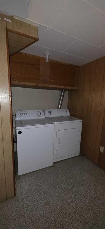 488 Northmount Drive Nw, Calgary, AB - Indoor Photo Showing Laundry Room