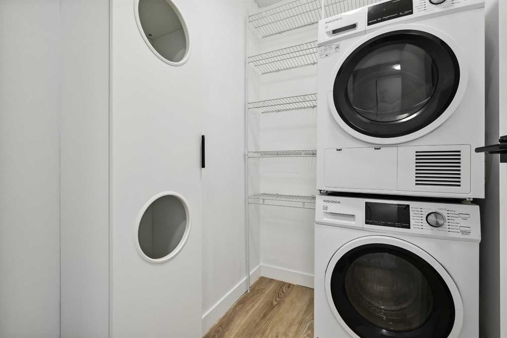206-1414 5 Street Sw, Calgary, AB - Indoor Photo Showing Laundry Room