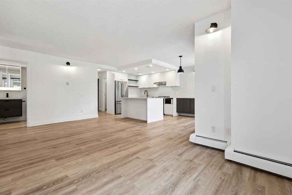 206-1414 5 Street Sw, Calgary, AB - Indoor Photo Showing Kitchen