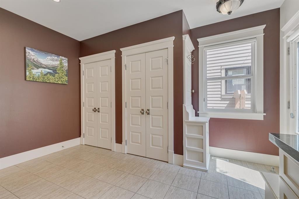 609 23 Avenue Sw, Calgary, AB - Indoor Photo Showing Other Room