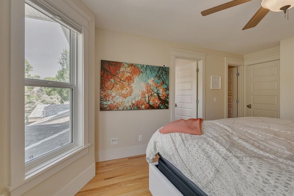 609 23 Avenue Sw, Calgary, AB - Indoor Photo Showing Bedroom