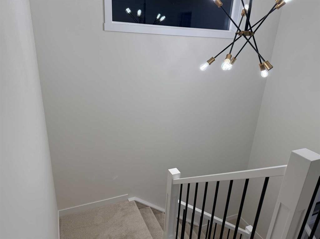 92 Sundown Crescent, Cochrane, AB - Indoor Photo Showing Other Room