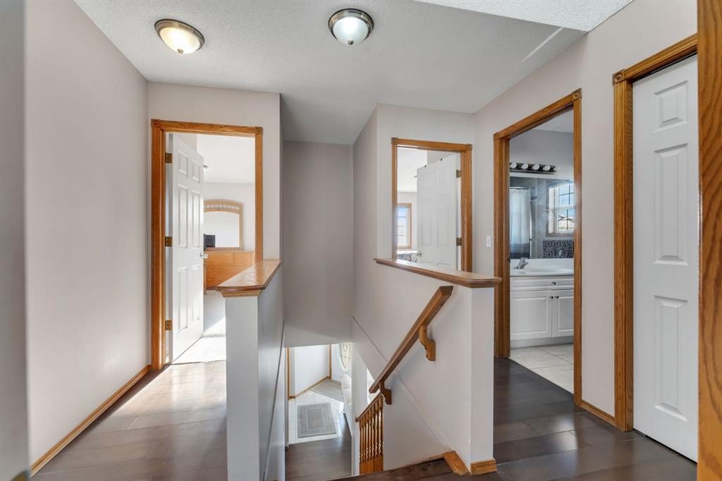 717 Coral Springs Boulevard Ne, Calgary, AB - Indoor Photo Showing Other Room