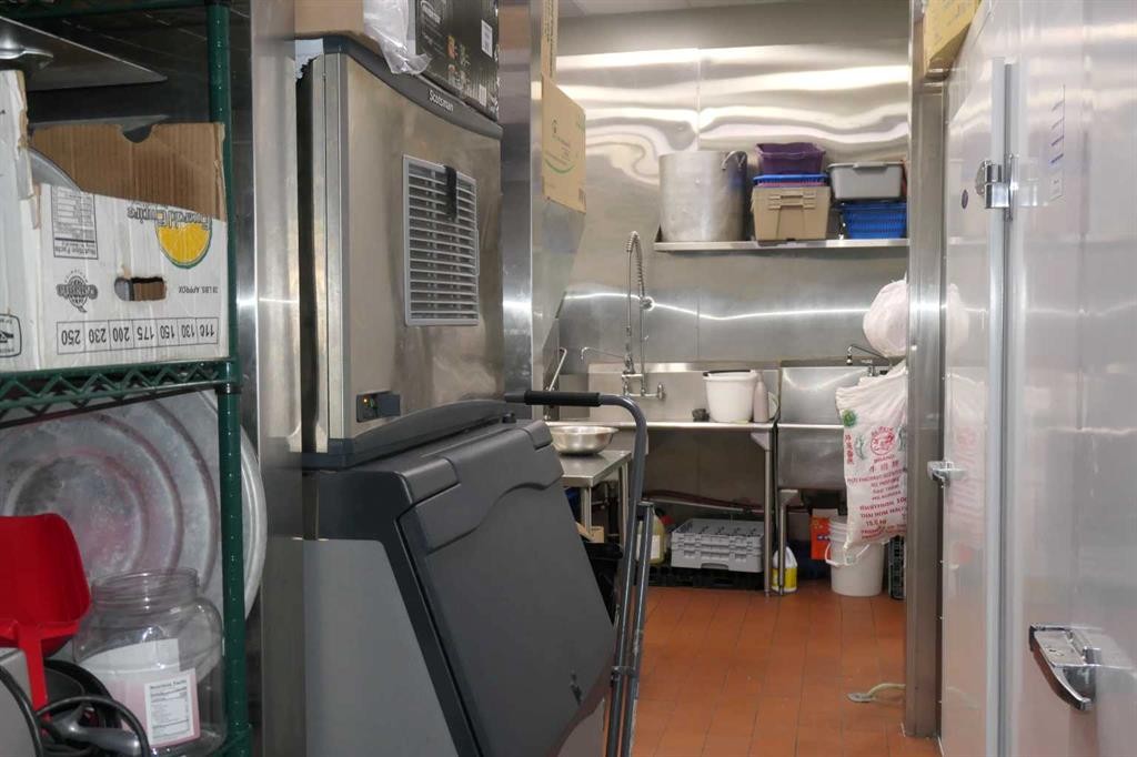 2110-4 Royal Vista Way Nw, Calgary, AB