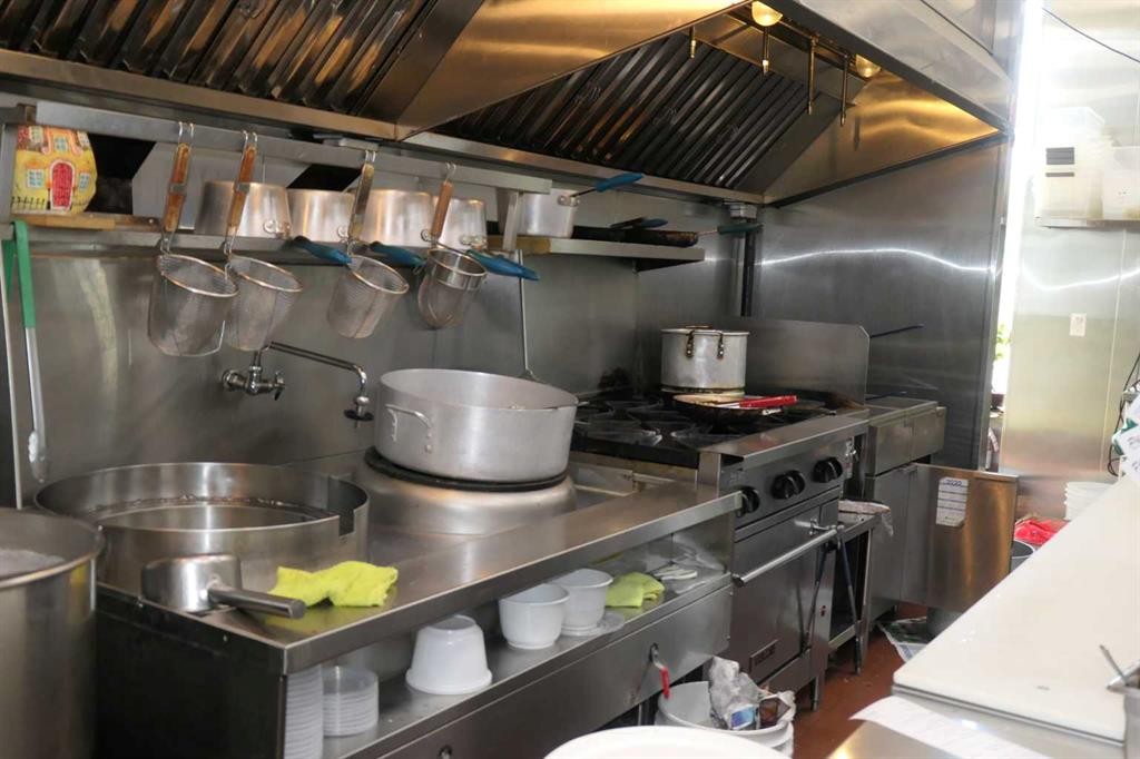 2110-4 Royal Vista Way Nw, Calgary, AB