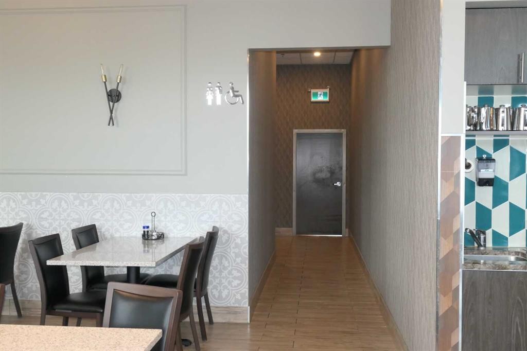 2110-4 Royal Vista Way Nw, Calgary, AB