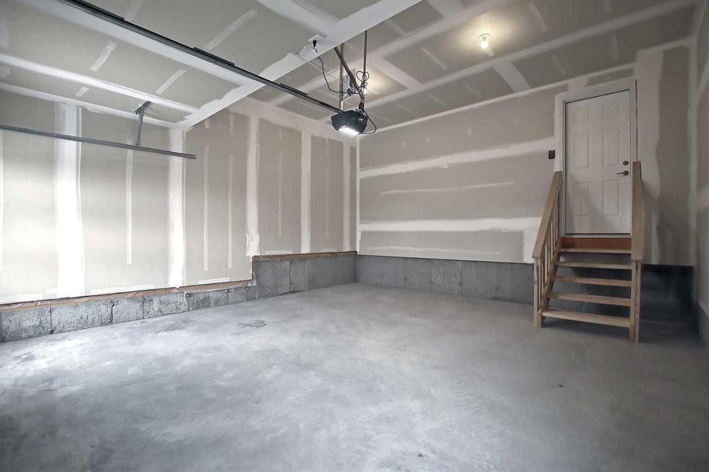 47 Agate Road, Cochrane, AB - Indoor