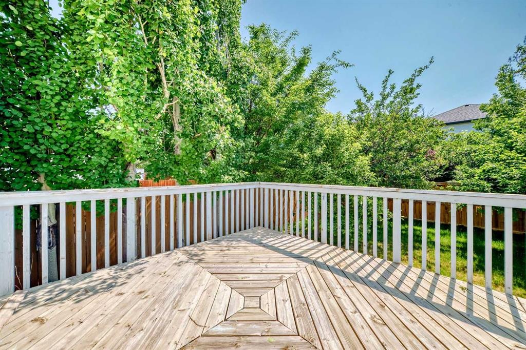 42 Sierra Nevada Green Sw, Calgary, AB - Outdoor With Deck Patio Veranda