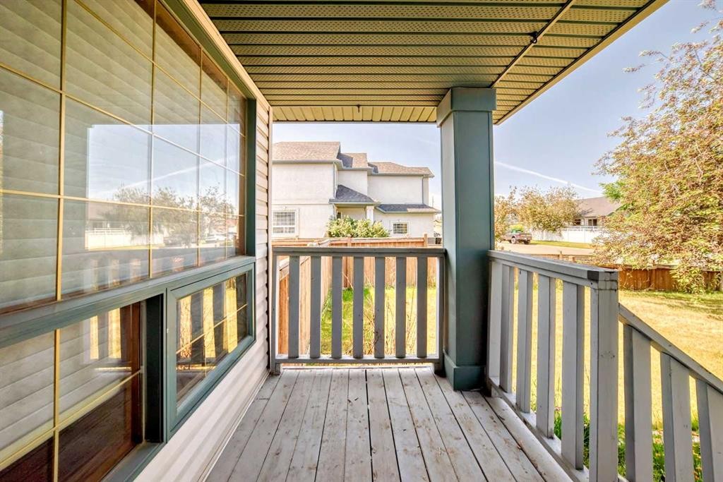 42 Sierra Nevada Green Sw, Calgary, AB - Outdoor With Deck Patio Veranda With Exterior