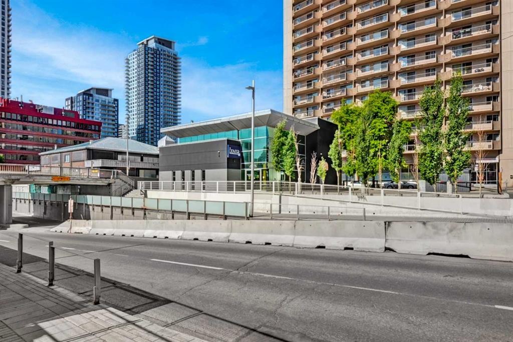 902 9 Avenue Sw, Calgary, AB