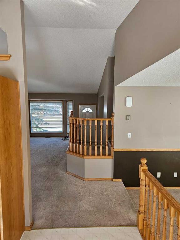 302 Meadowbrook Bay Se, Airdrie, AB - Indoor Photo Showing Other Room