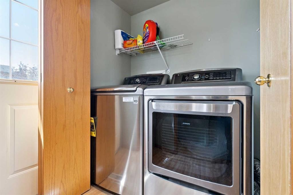 7 Covewood Park Ne, Calgary, AB - Indoor Photo Showing Laundry Room