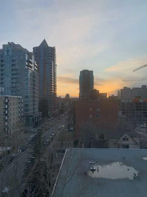 704-706 15 Avenue Sw, Calgary, AB - Outdoor With View