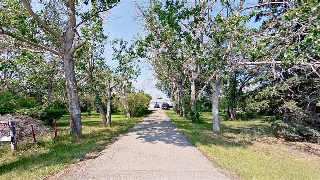 243039 Paradise Road, Chestermere, AB - Outdoor