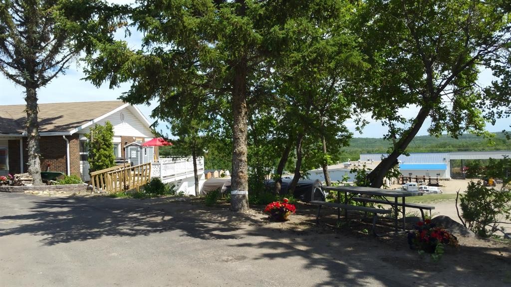 4004 Highway 2 South, Athabasca, AB