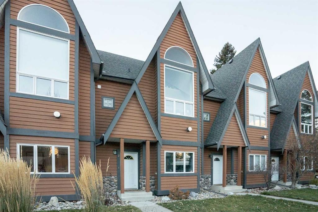 2-601 4Th Street, Canmore, AB - Outdoor With Facade