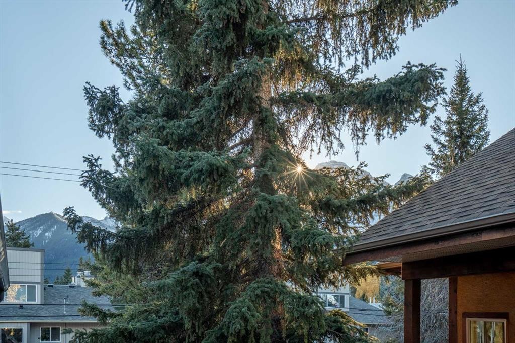 2-601 4Th Street, Canmore, AB - Outdoor