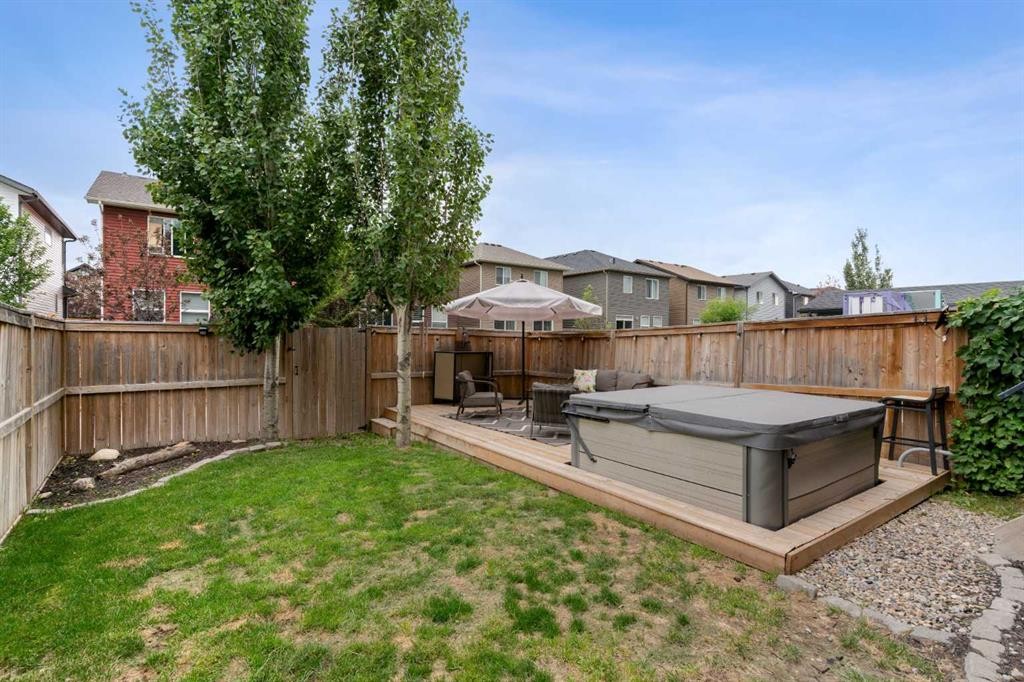95 Evansborough Common Nw, Calgary, AB - Outdoor With Deck Patio Veranda