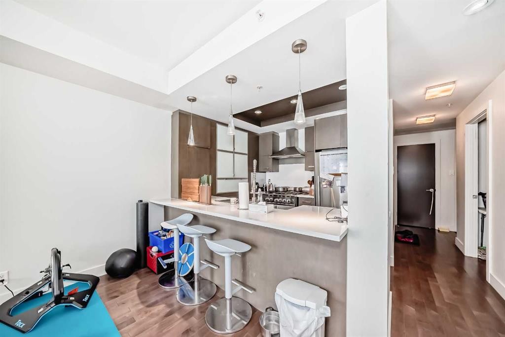 507-10 Shawnee Hill Sw, Calgary, AB - Indoor