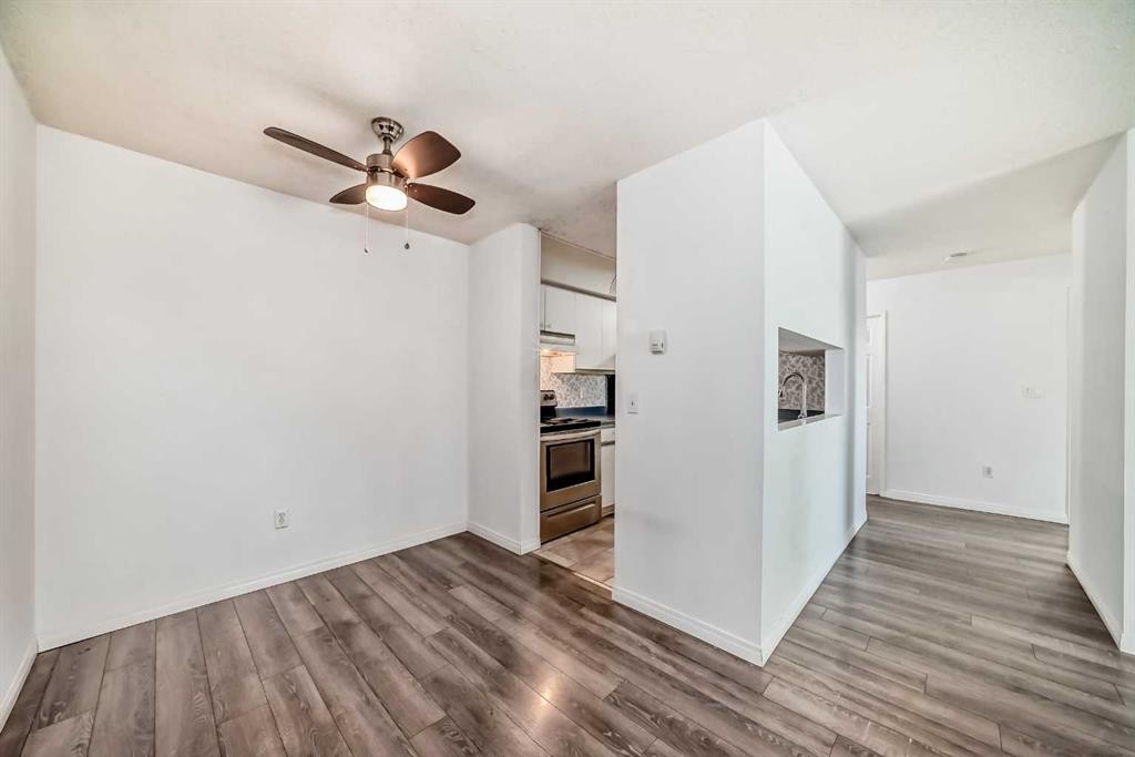 312-21 Dover Point Se, Calgary, AB - Indoor Photo Showing Other Room