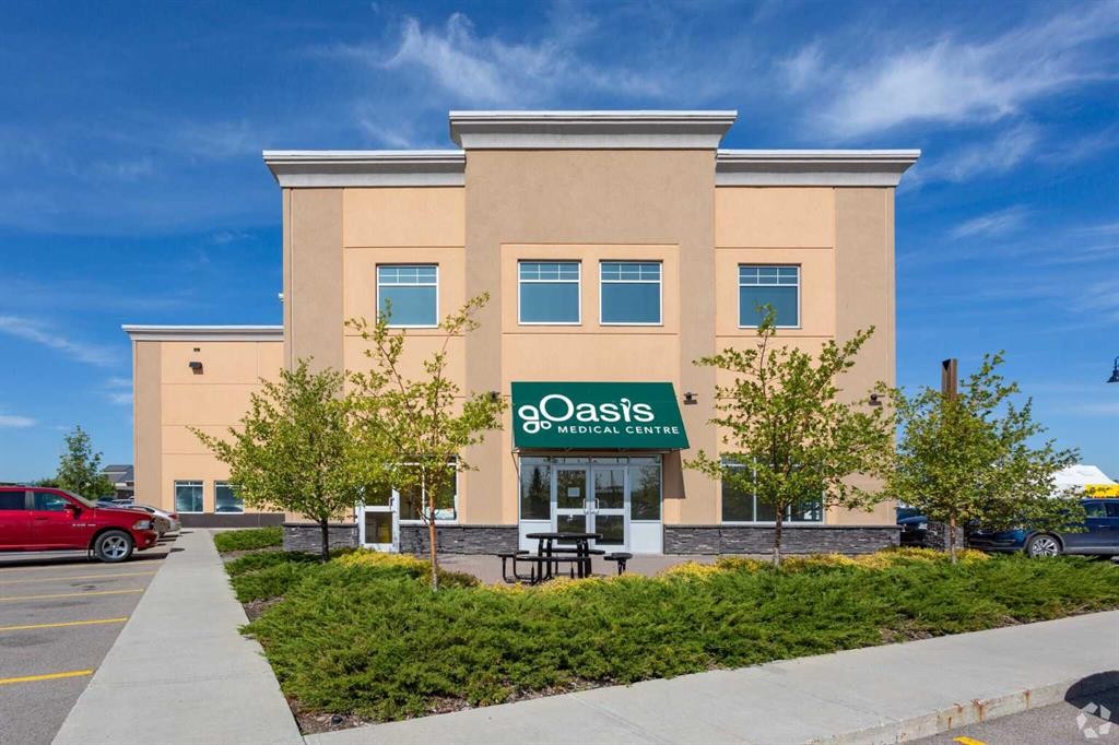 100 Grande Boulevard, Cochrane, AB