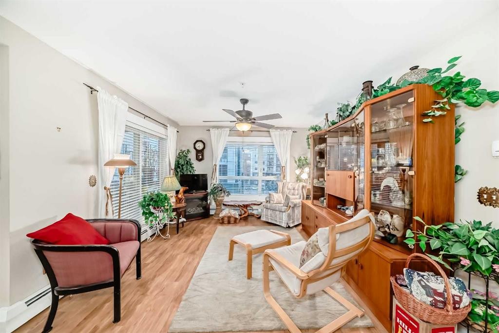 3302-240 Skyview Ranch Road Ne, Calgary, AB - Indoor Photo Showing Living Room
