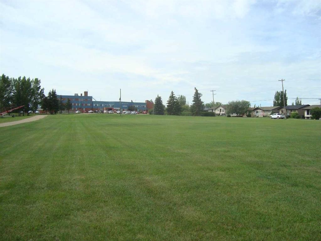 420 Pontmain Road, Trochu, AB