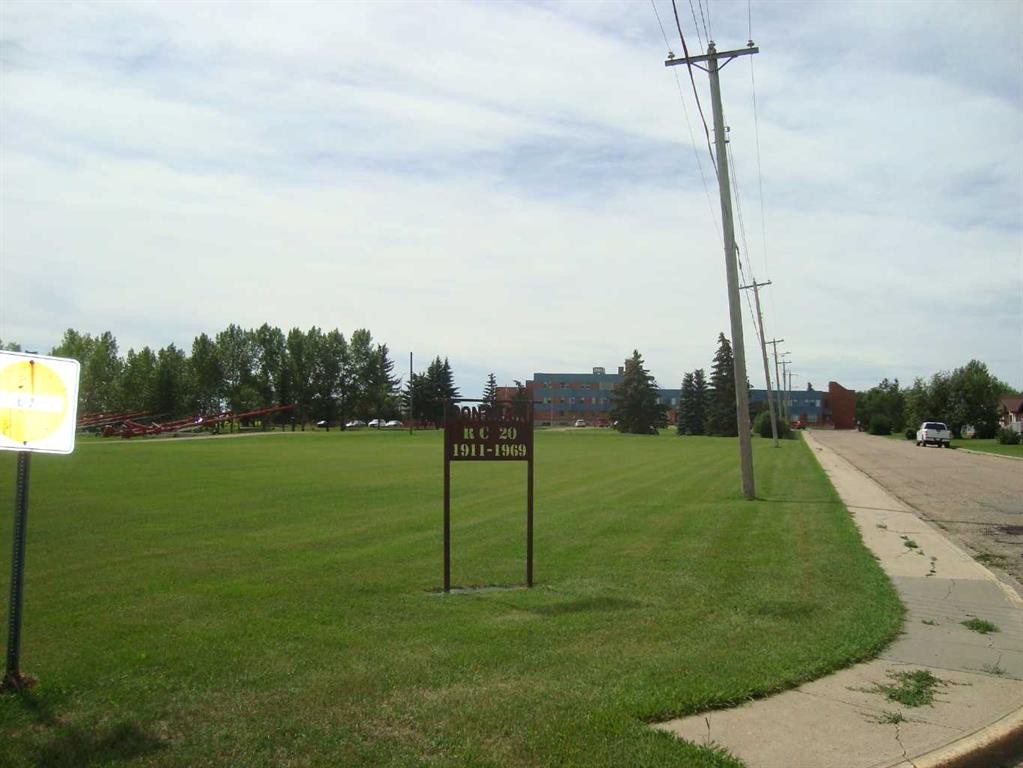 420 Pontmain Road, Trochu, AB