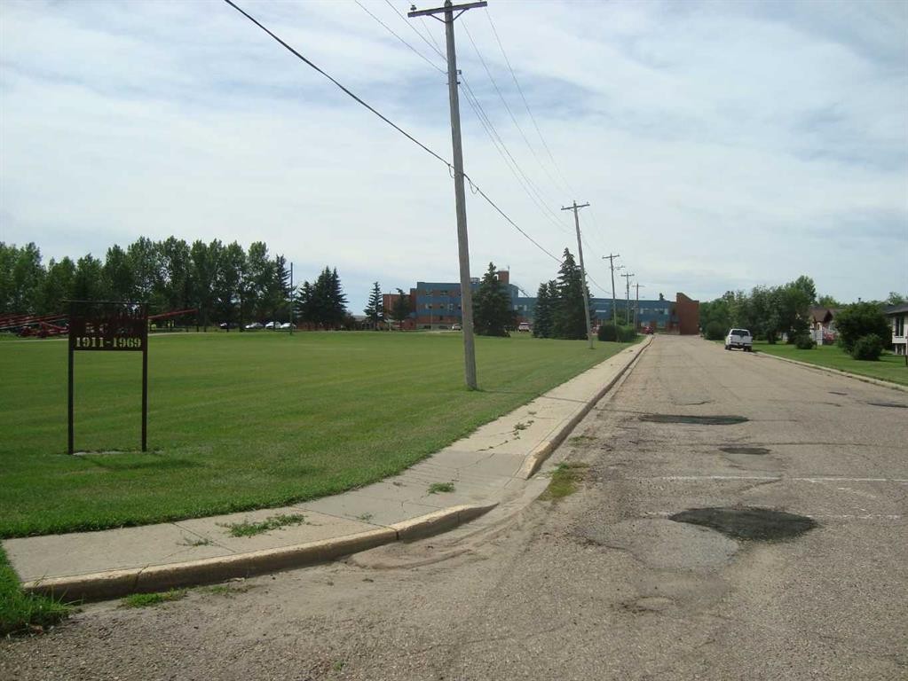 420 Pontmain Road, Trochu, AB