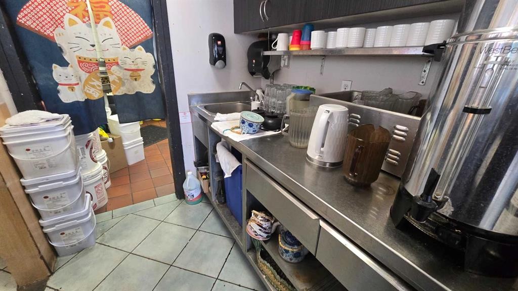 101-328 Centre Street Se, Calgary, AB