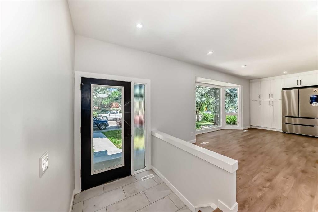 5173 Whitestone Road Ne, Calgary, AB - Indoor Photo Showing Other Room