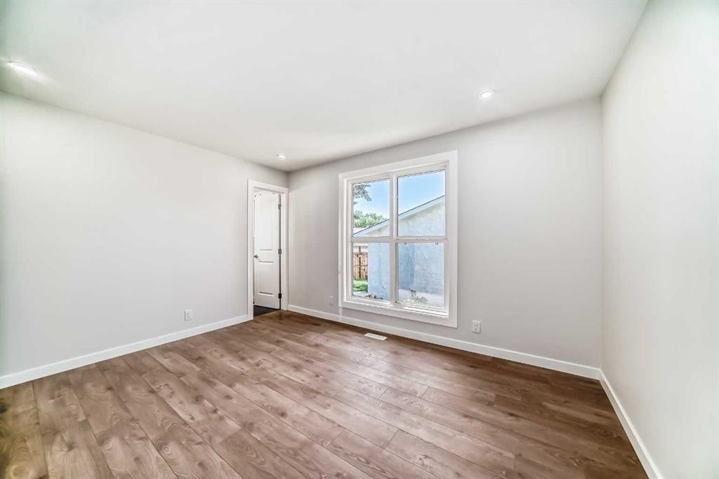 5173 Whitestone Road Ne, Calgary, AB - Indoor Photo Showing Other Room