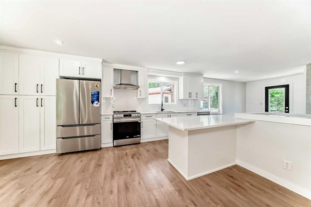 5173 Whitestone Road Ne, Calgary, AB - Indoor Photo Showing Kitchen With Stainless Steel Kitchen With Upgraded Kitchen